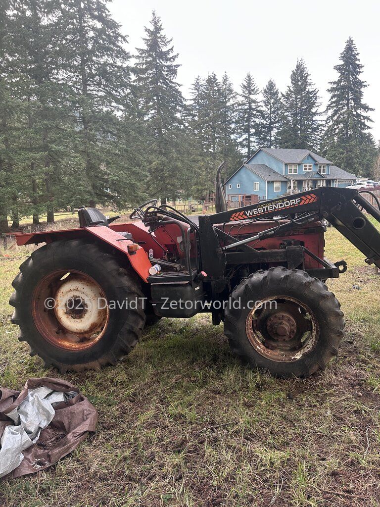 Hey, this is my 1987 Zetor 7745