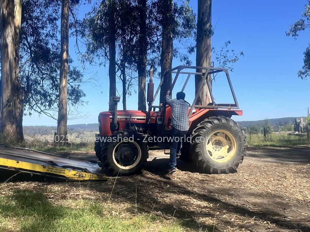 Hi all, I am from Australia and this is my Zetor 6045