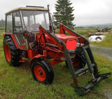 Zetor 5718.png